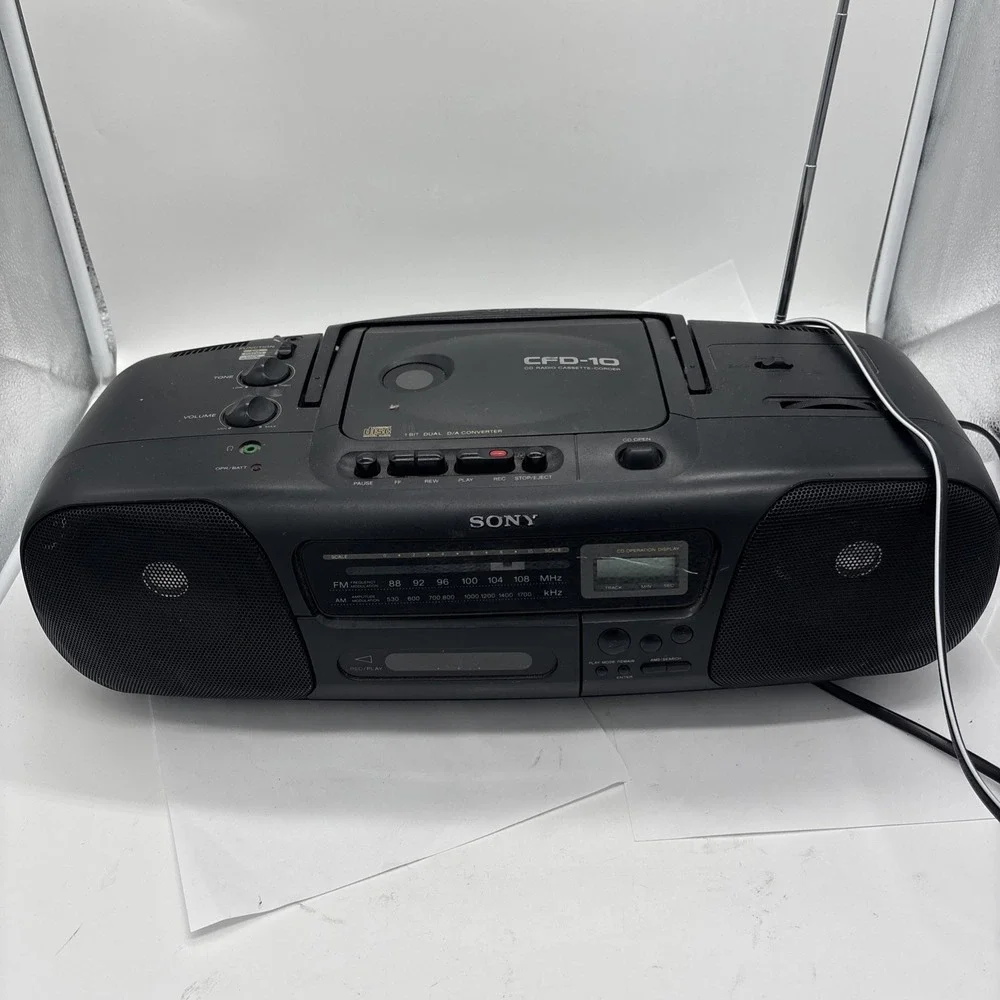 Sony CFD-10 CD  Player am fm radio boombox  Tape Needs Repair . Cd& Radio Work.